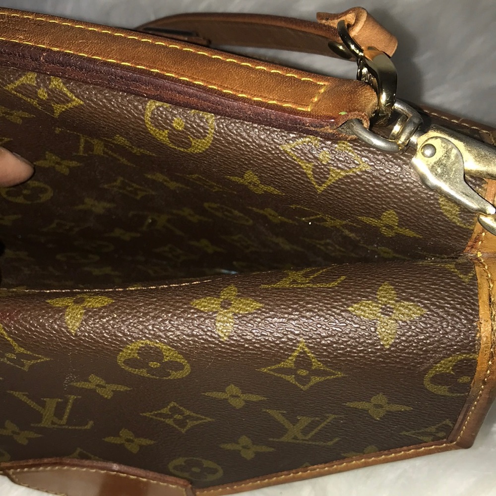 💎✨RETIRED✨💎 VINTAGE CROSSBODY LOUIS VUITTON BAG - Picture 11 of 16